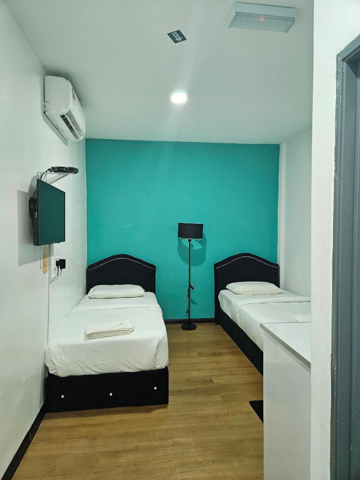 Tz Satellite Hotel, Кота Бару Екстериор снимка