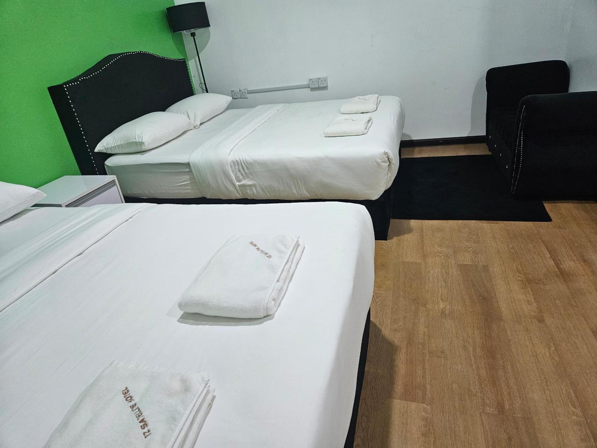 Tz Satellite Hotel, Кота Бару Екстериор снимка